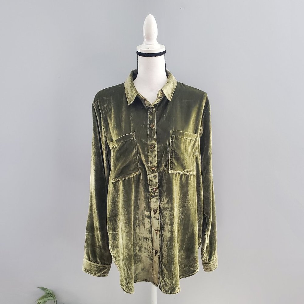 MAEVE By Anthropologie Holly/Houx Velour Green Button-Up Top 14